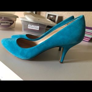 Suede INC Turquoise pumps